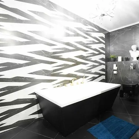 Luminata For 8 Person Debowe Tarasy Scc Appartement *