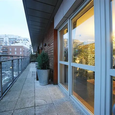 Luminata For 8 Person Debowe Tarasy Scc Appartement *